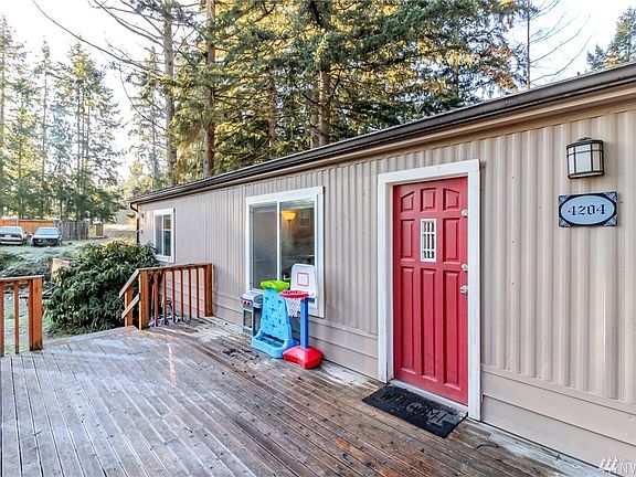 2nd image of 4204 250th Street Ct E