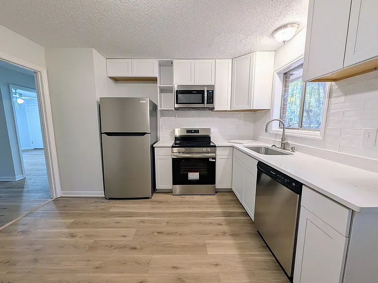 34 N Circle Dr — Photo 7