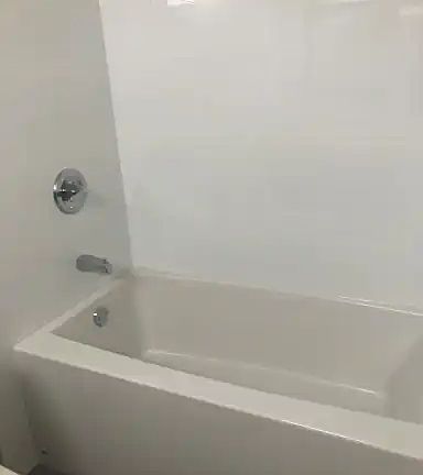 5th image of 1265 W 13th Ave #109