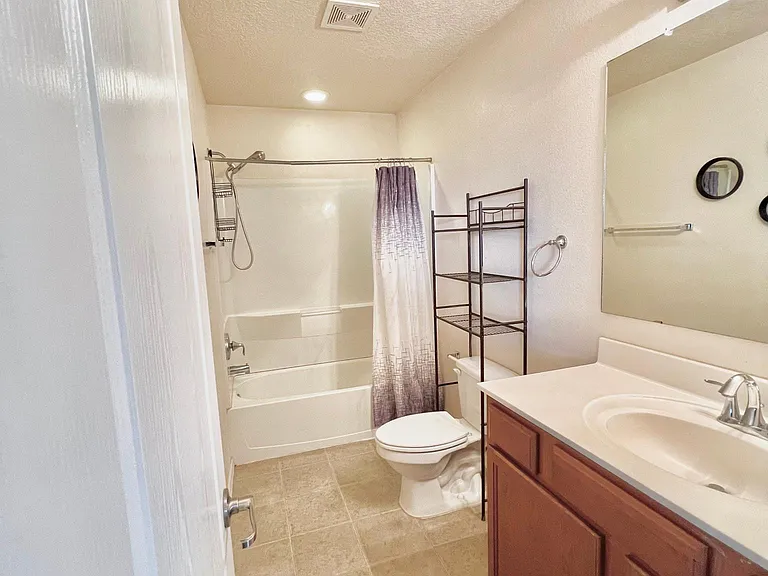 10919 Fort Point Ln NE — Photo 33