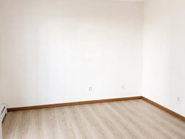 11 Burnham St #5 — Photo 6