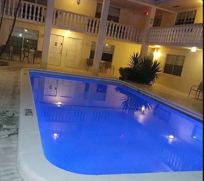 830 N Riverside Dr #102 — Photo 11