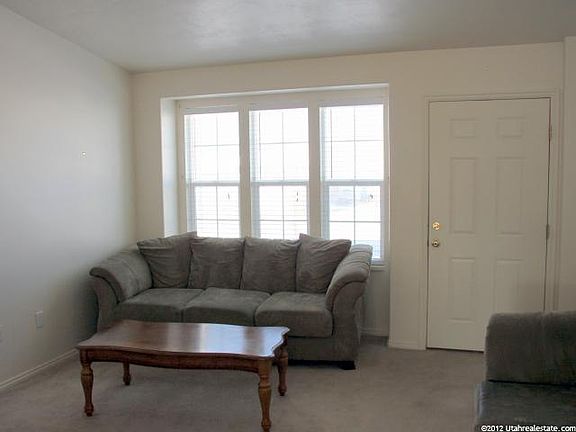 2nd image of 709 Fox Run Dr #670