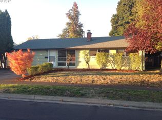1242 Olympic St, Springfield, OR 97477