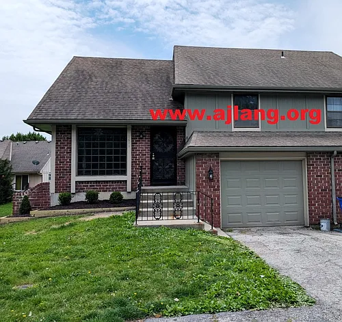 1611 E Cedar Pl Photo 1