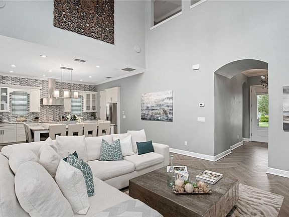 4th image of 13935 Walcott Ave
