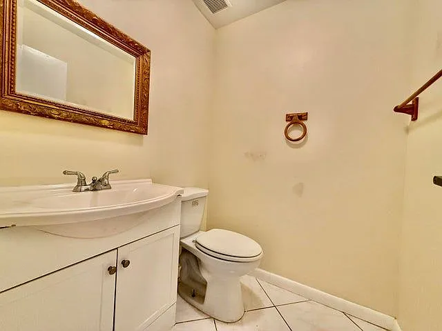 139 Tuscany Ln #B — Photo 6