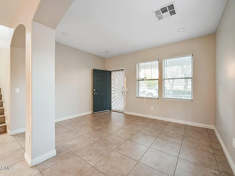 1330 S 121st Dr — Photo 3