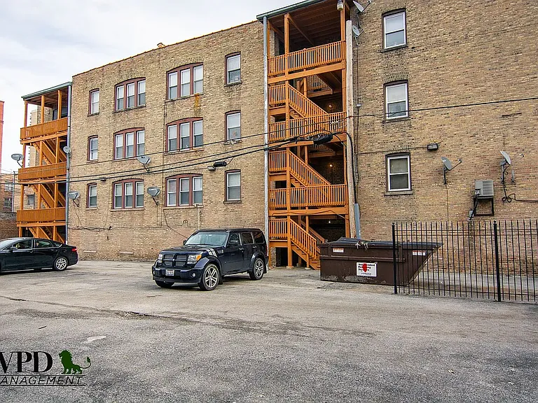6748 S. Crandon Ave — Photo 1