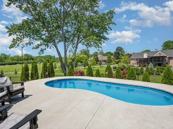 502 Brandywine Dr, Old Hickory, TN 37138