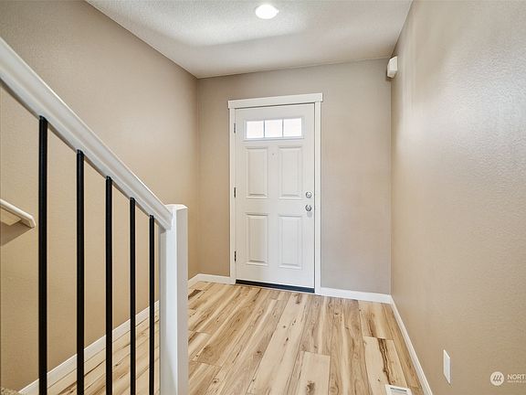 4th image of 6008 NE 76th Avenue