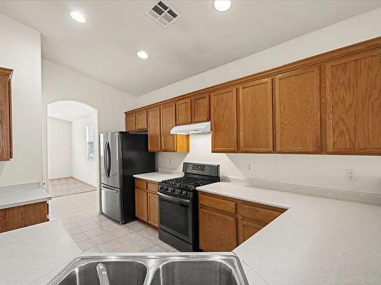 9618 Rolling Thunder Ave — Photo 8