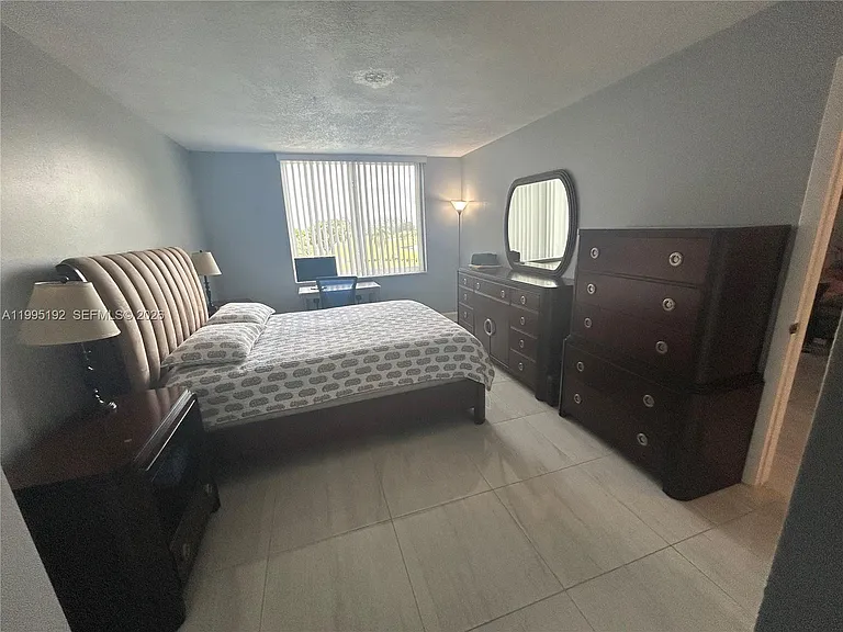 8900 Washington Blvd #405A — Photo 11