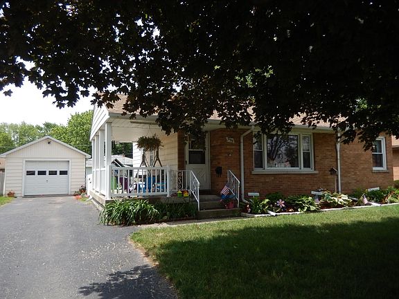 2nd image of 998 W South St