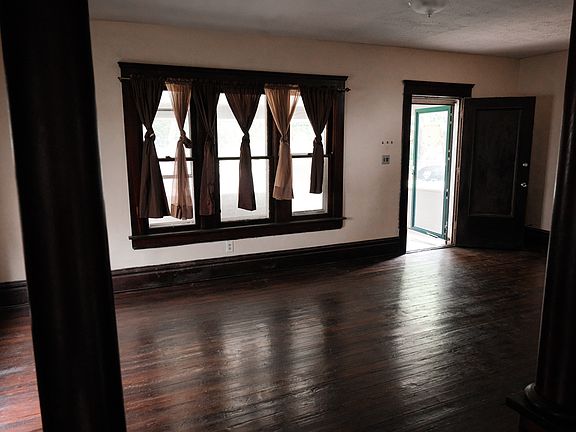 2nd image of 43 Eber Ave