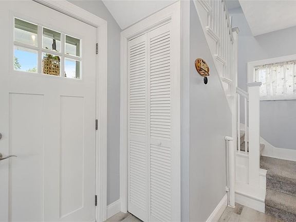 2nd image of 11 Minerva Ave