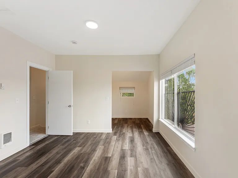 6218 S Warner St — Photo 25