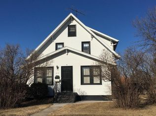 215 5th Ave S, Crookston, MN 56716