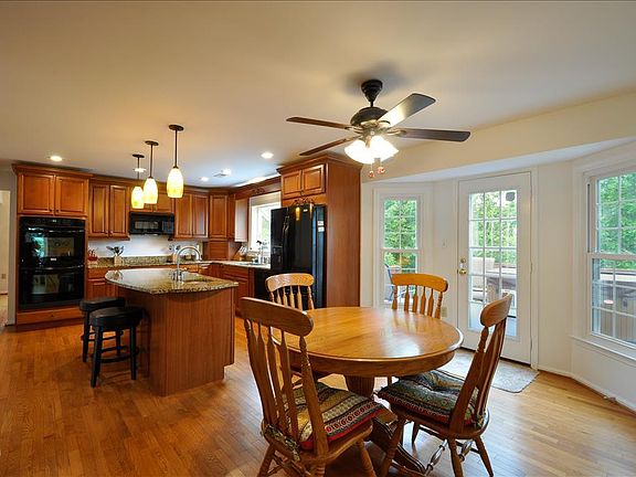 4th image of 36 Puri Ln