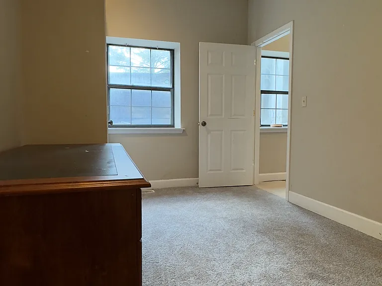 917 Madison St #15 — Photo 28