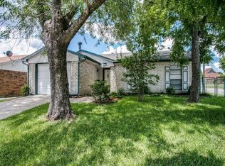 900 Hawthorne Dr, Allen, TX 75002
