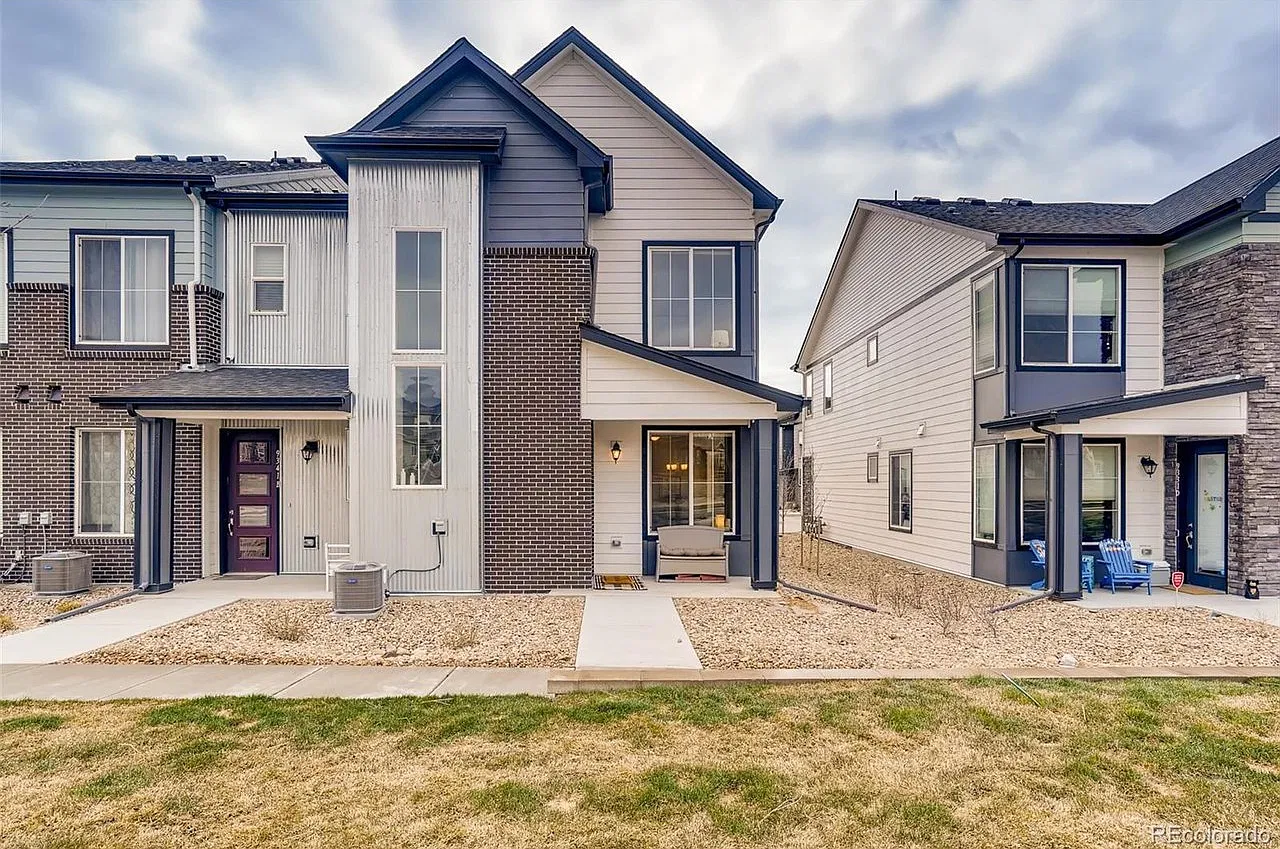 9341 Garnett Way — Photo 1