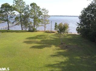 2108 Club House Dr, Lillian, AL 36549