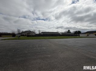0 N 7th St, Riverton, IL 62561