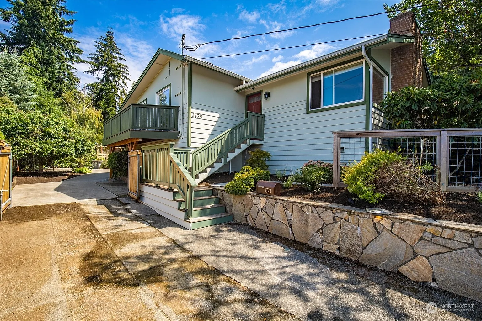 3728 SW Webster Street photo 1