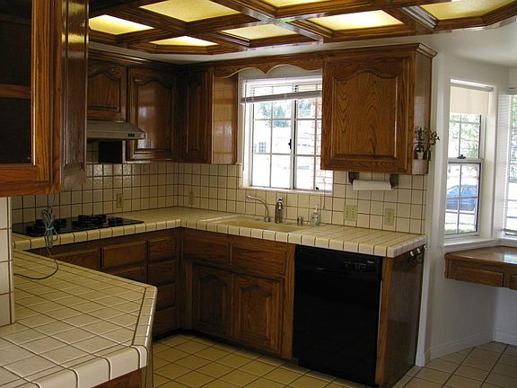 2nd image of 4727 Greenmeadows Ave