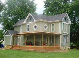 334 E North St, Tipton, IA 52772