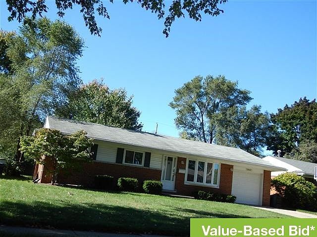 1st image of 39601 Kingsbury Dr