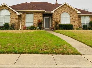 709 Kelsie Ln, Desoto, TX 75115