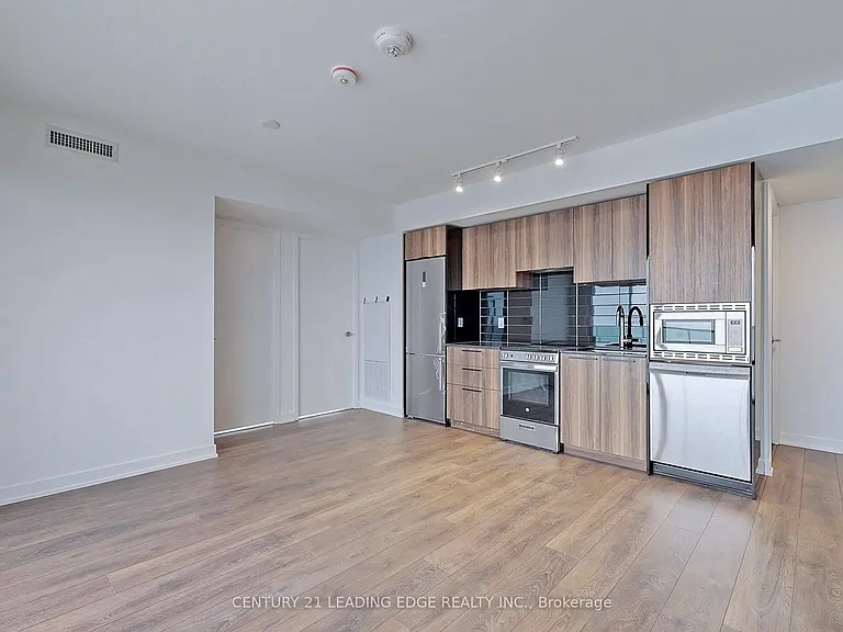 501 Yonge St #5102 — Photo 6