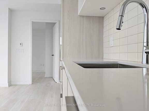 5th image of 60 Tannery Rd #810