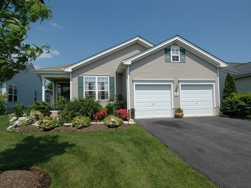 1st image of 63 Vandevere Ln