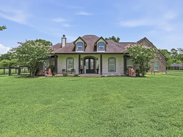 5505 Oak Shadows Brg, Orange, TX 77630
