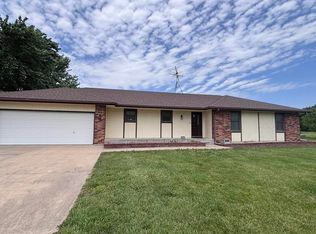 4153 E 165th St, Overbrook, KS 66524