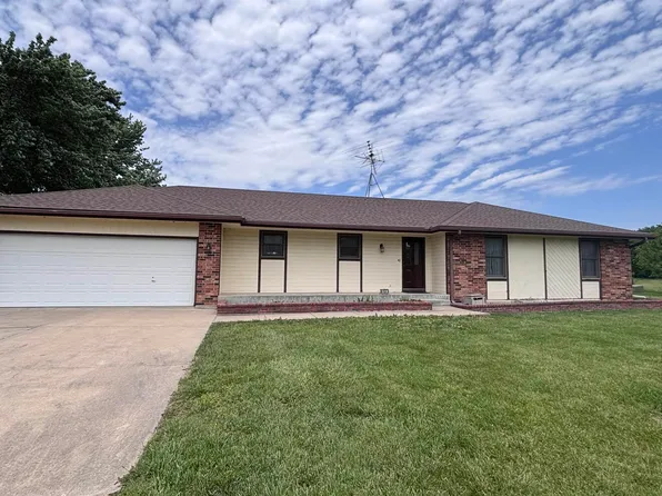 4153 E 165th St, Overbrook, KS 66524