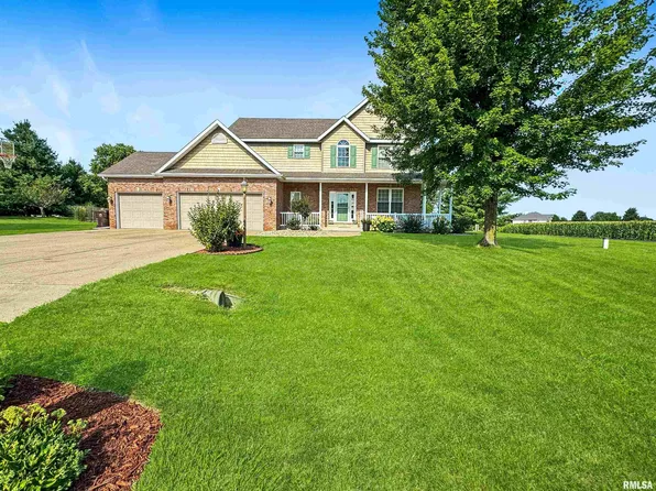 7519 N Honeysuckle Ct, Brimfield, IL 61517