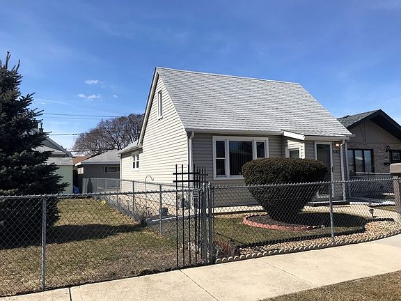 2nd image of 4742 S Lockwood Ave