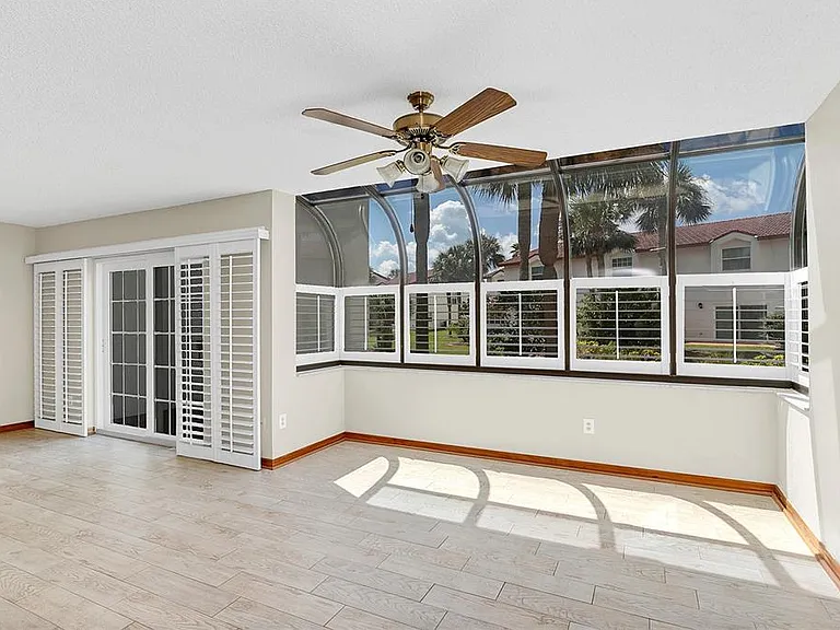 136 Florida Shores Blvd — Photo 8