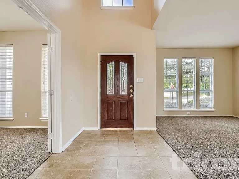 13 Monticello Ct — Photo 3