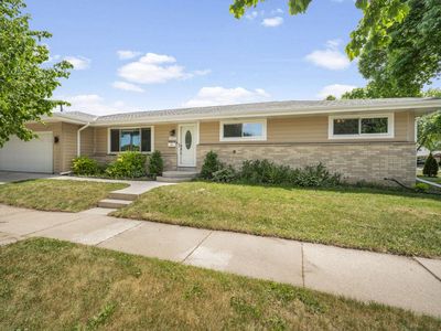 11825 W Washington STREET, West Allis, WI, 53214