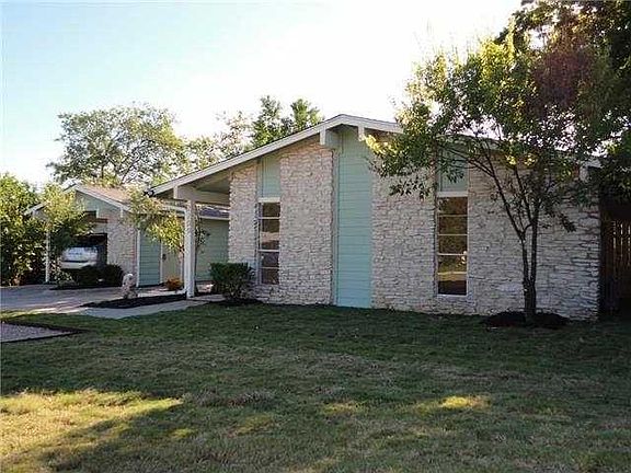 4th image of 2209 E 51st St #A