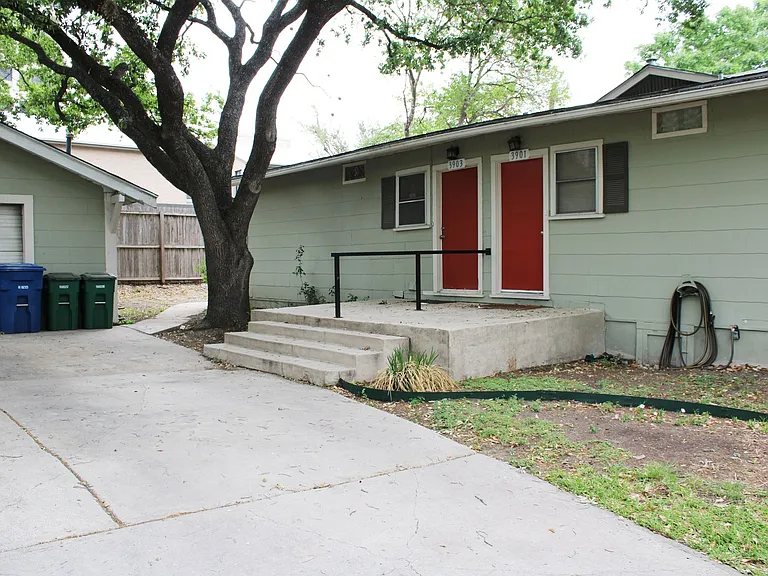 3901 N New Braunfels Ave — Photo 18