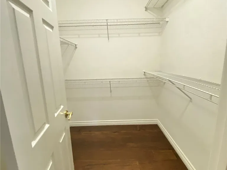 2510 Renata Ct — Photo 21