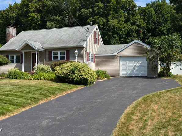 9 Weise Road, Glenville, NY 12302