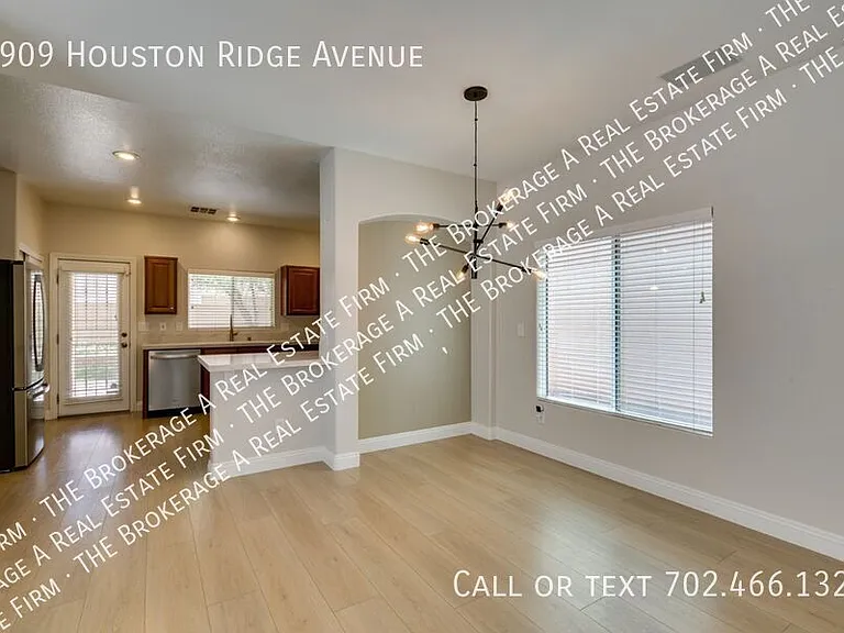 8909 Houston Ridge Ave — Photo 14