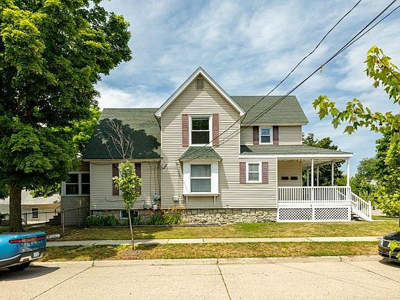 5th image of 405 Starkweather St APT 2